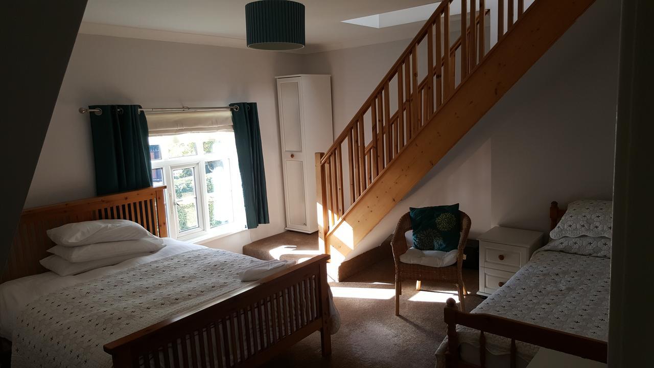 Church End Farm Bed And Breakfast Hale  Exterior photo