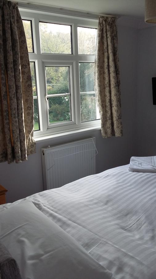 Church End Farm Bed And Breakfast Hale  Exterior photo